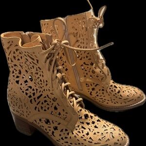 Jeffrey Campbell leather lace booties size 7.5